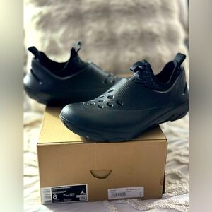 🔥JORDAN SYSTEM 23 BLACK/BLACK SHOE SOCK❤️‍🔥SZ 8 MENS🌟GREAT CONDITION❗️